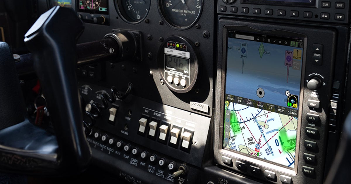FlyQ+ integrated with in-panel avionics in the cockpit